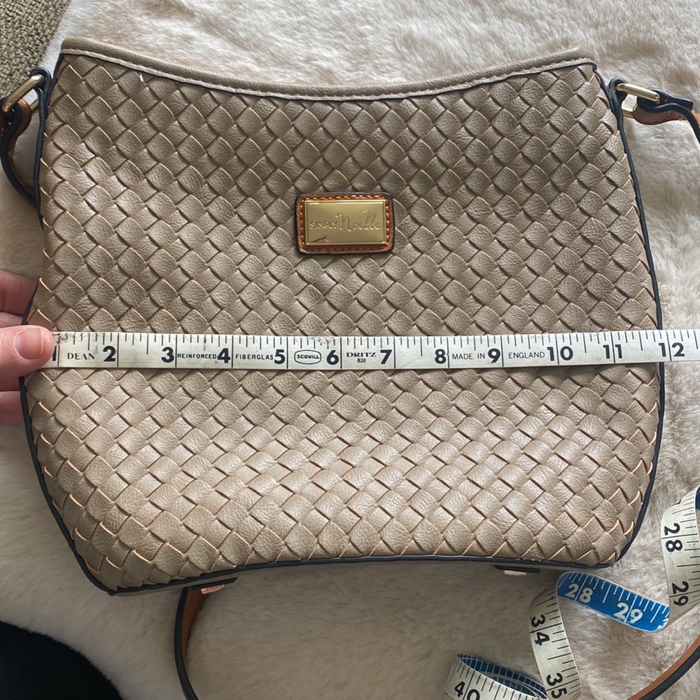 Simply Noelle Shoulder Bag - Picture 8 of 9